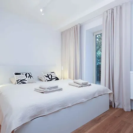 Dolna Apartment