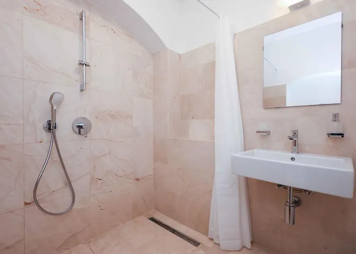 Dolna * Banska Bystrica