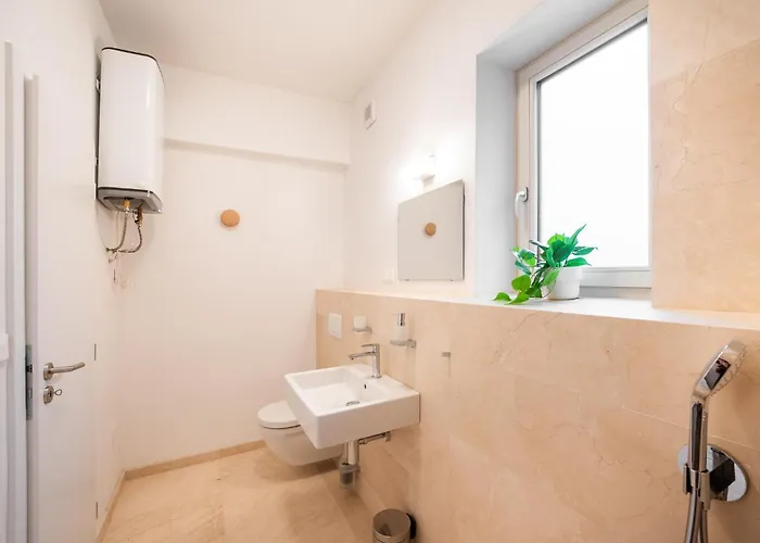 Dolna Apartment *